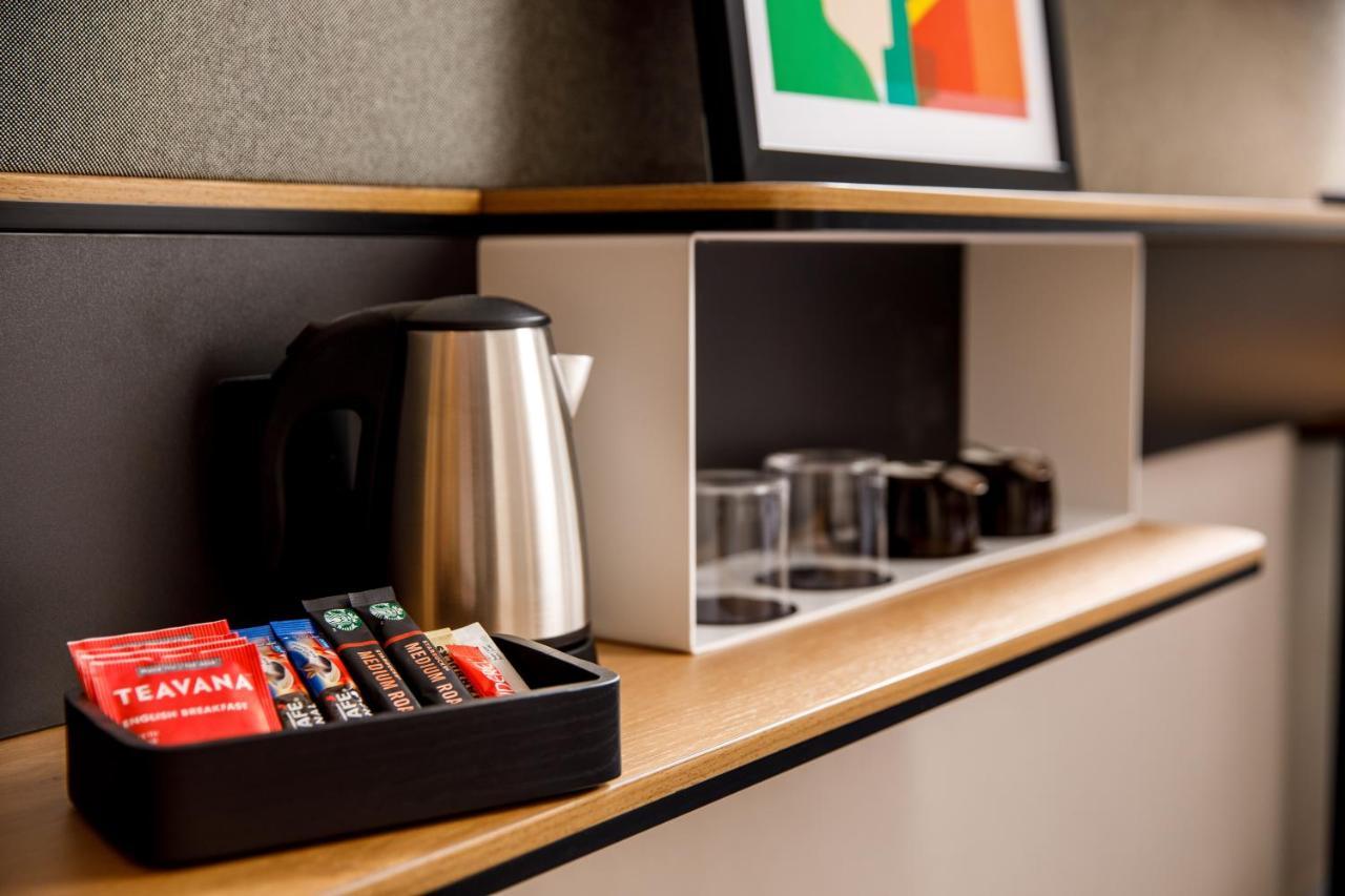 Holiday Inn Manchester Airport T2 By Ihg Hale  Exterior foto
